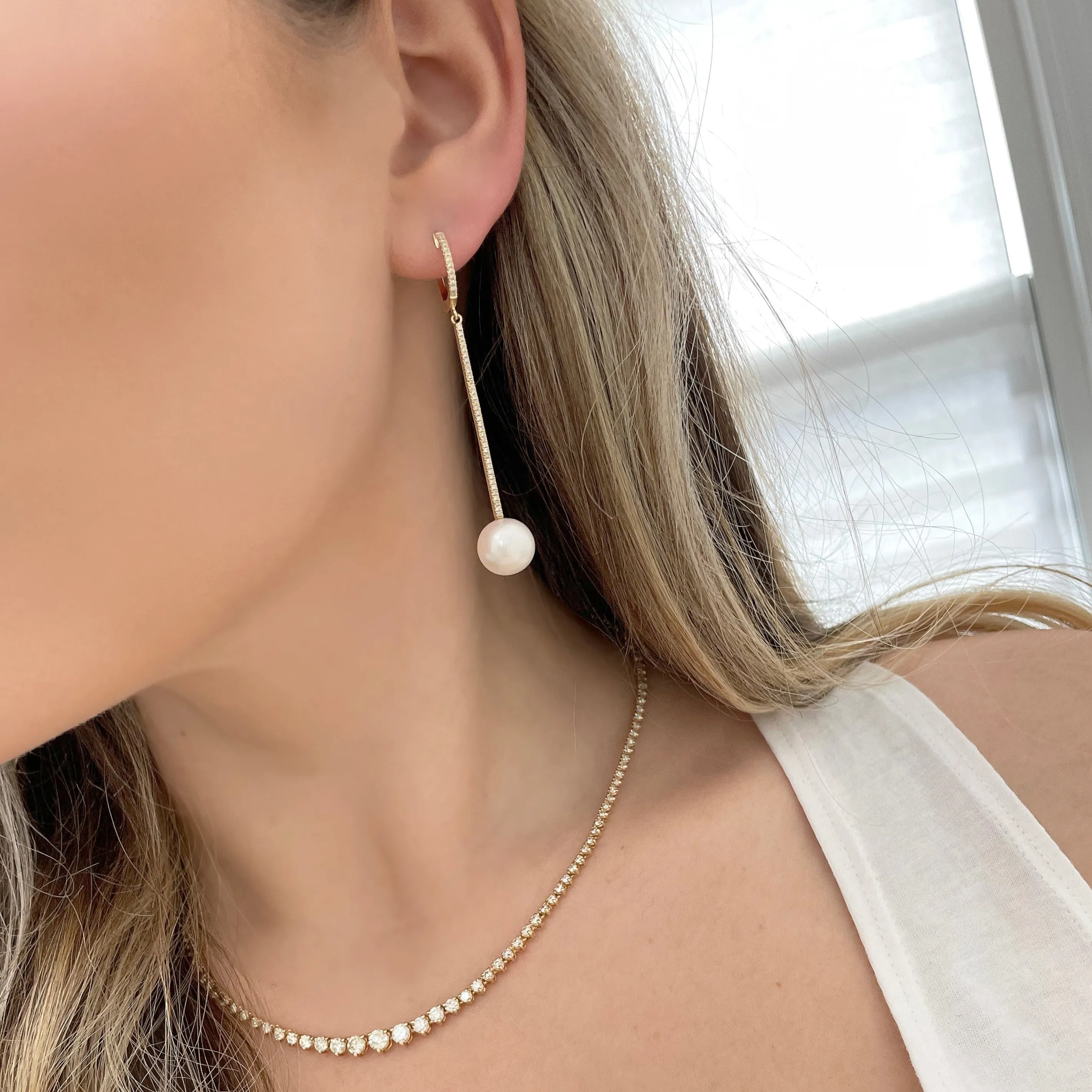14K GOLD DIAMOND AND PEARL ZENDAYA EARRINGS