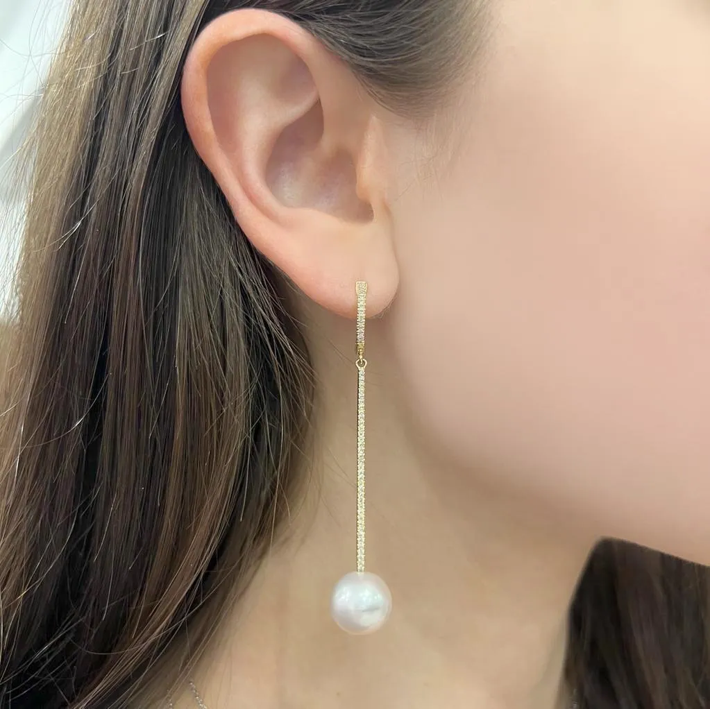 14K GOLD DIAMOND AND PEARL ZENDAYA EARRINGS