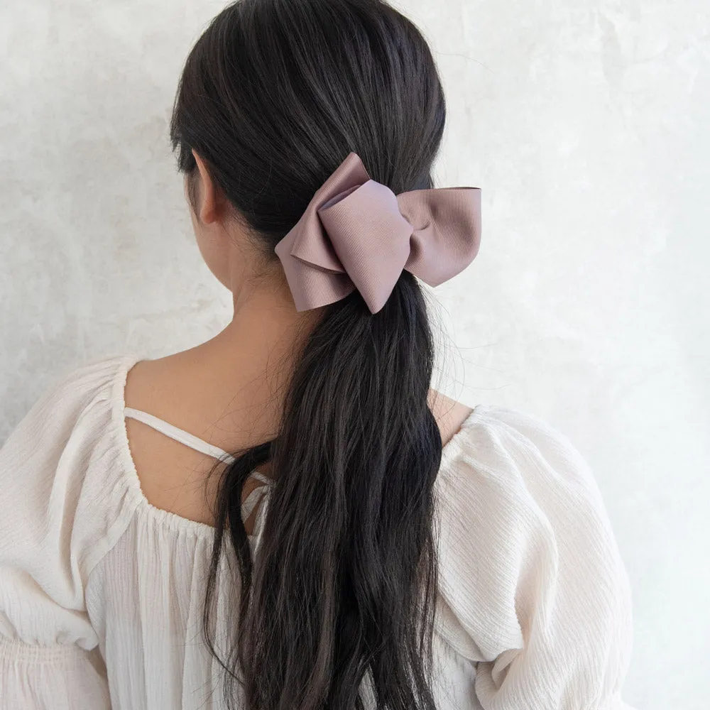 Asymmetrical Bow Pony Hook