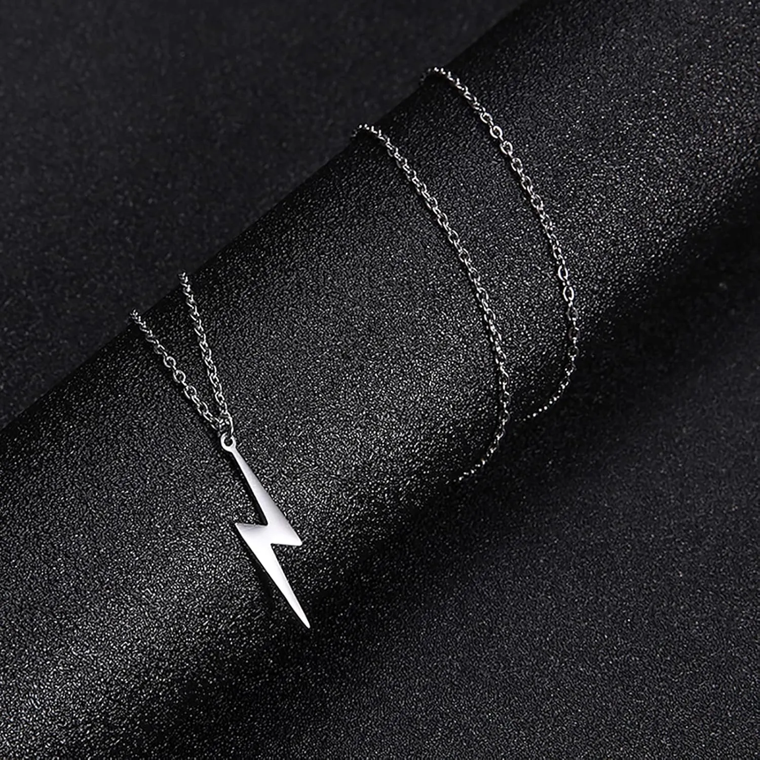 Lightning Bolt Necklace for Women Men Stainless Steel Simple Street Punk Lightning Bolt Pendant Necklace Jewelry Inspirational Gift for Unisex