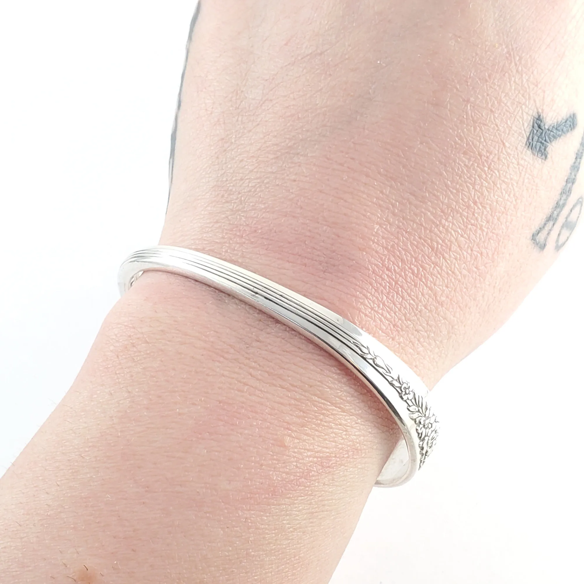Oneida Royal Rose Thin Spoon Bangle