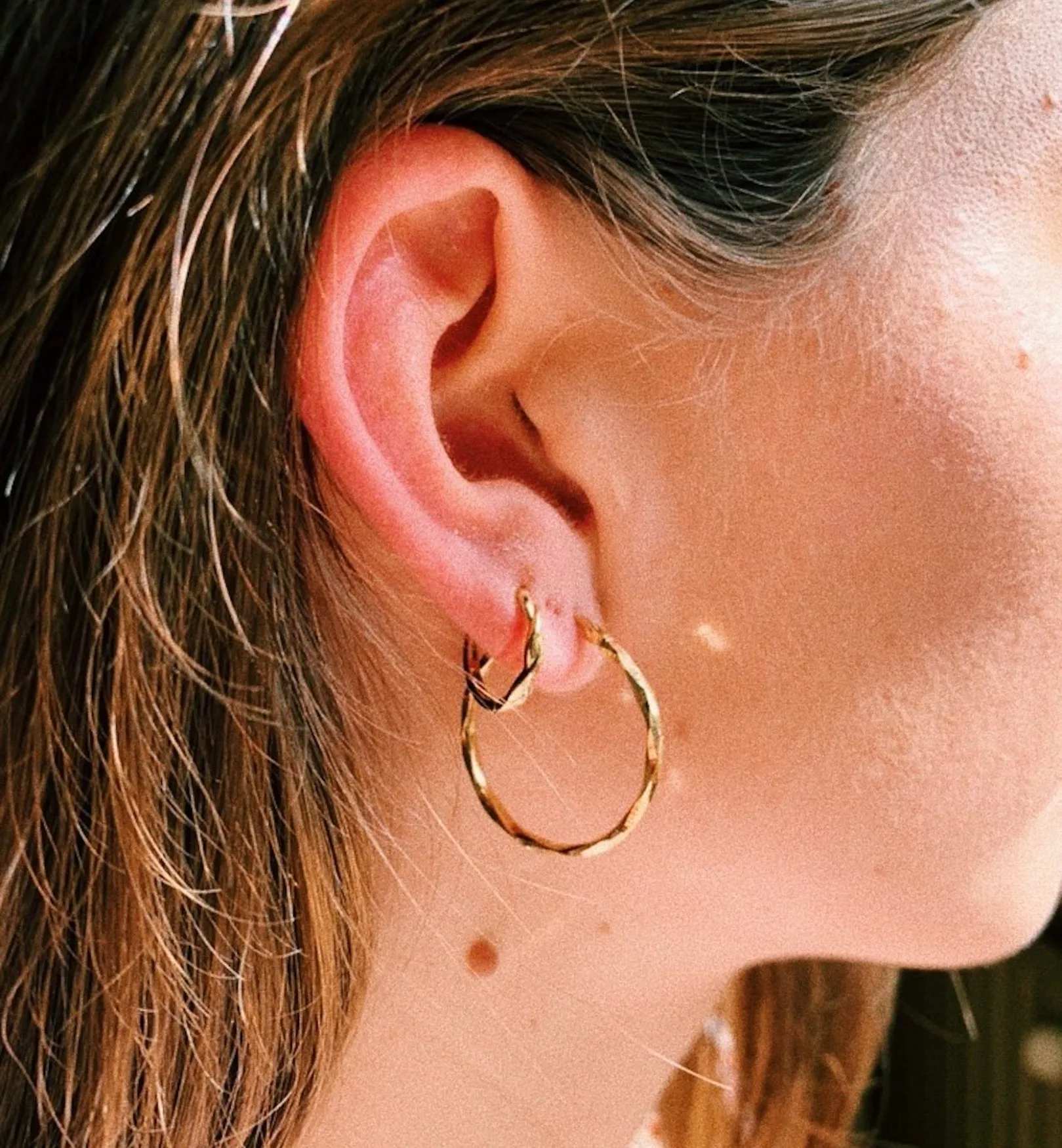 Single Braided Hoop Earring 14K