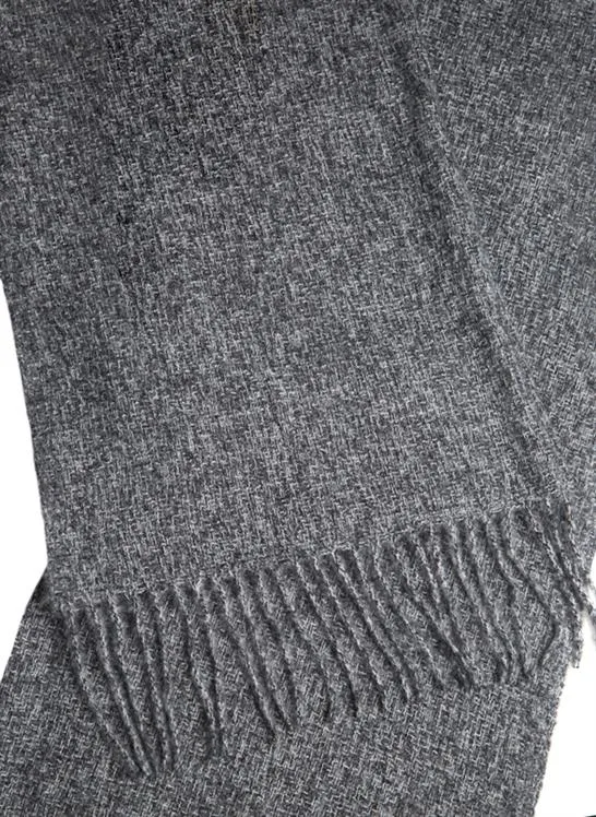 Women's Plain Tweed-Effect Midweight Scarf with Tassels